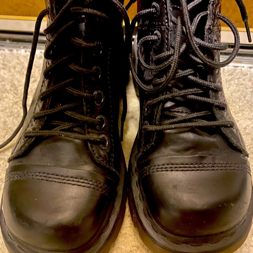 Doc Martens Yolanda boot in black